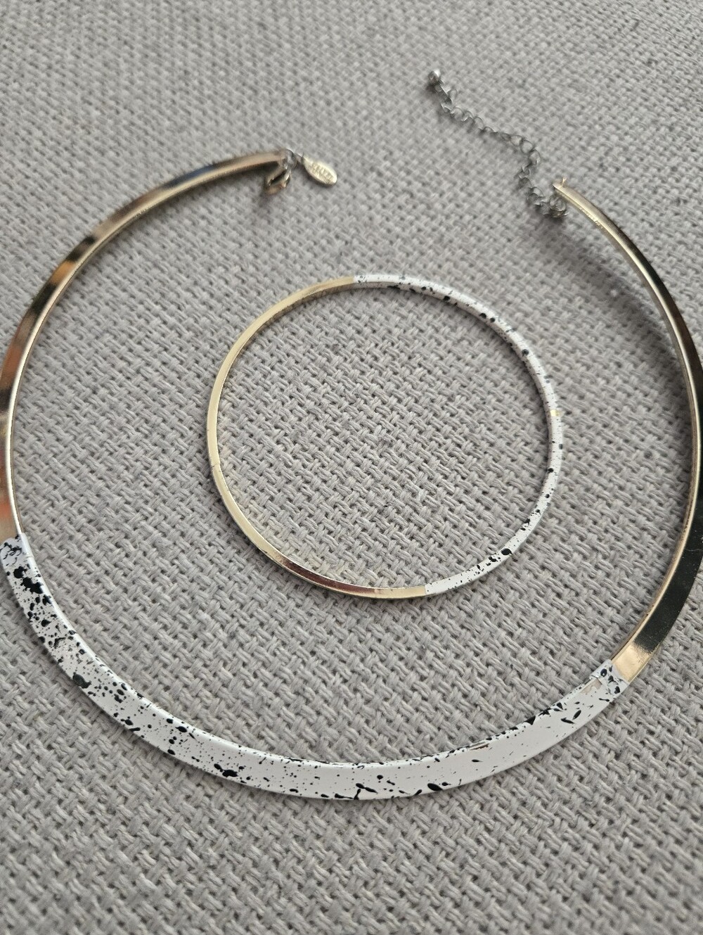 Minimalist Choker Set
